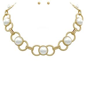 Pearl & Chain Necklace Set